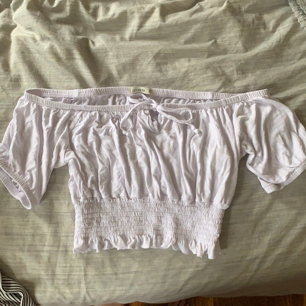 cotton:on off shoulder shirt/crop top  Small